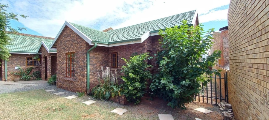To Let 3 Bedroom Property for Rent in Minerva Gardens Northern Cape